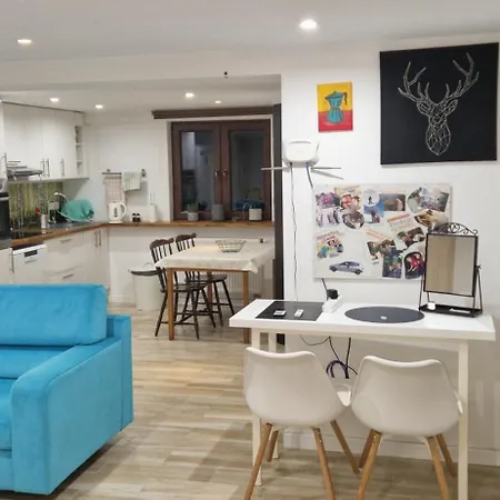 Apartament *